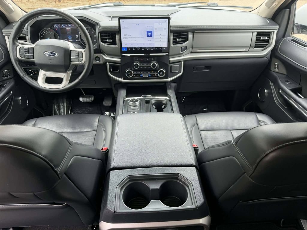 Used 2024 Ford Expedition Max XLT AWD/4WD image 21