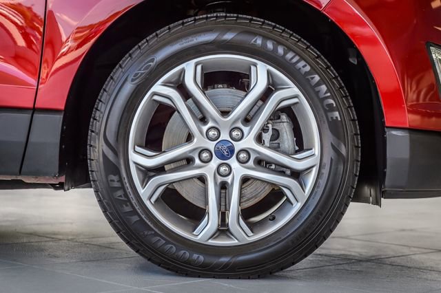 Used 2015 Ford Edge Titanium w/ Equipment Group 301A AWD/4WD image 16