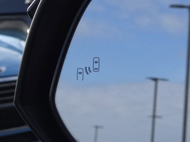 Used 2017 Toyota RAV4 Limited image 10