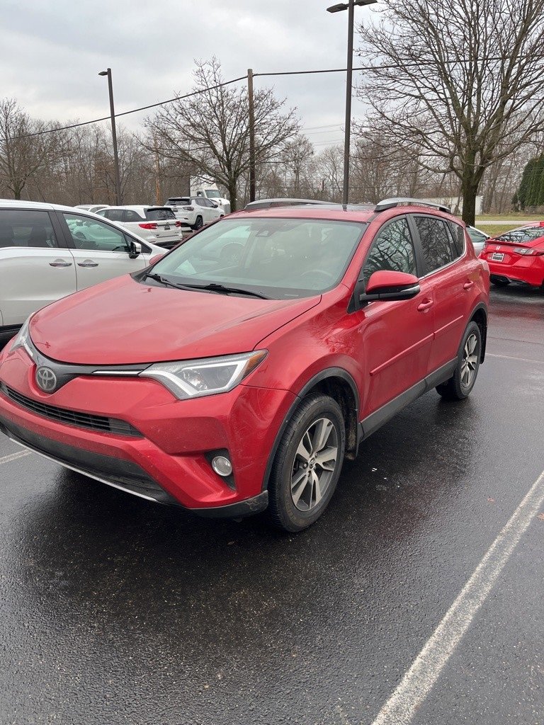 Used 2017 Toyota RAV4 XLE image 3