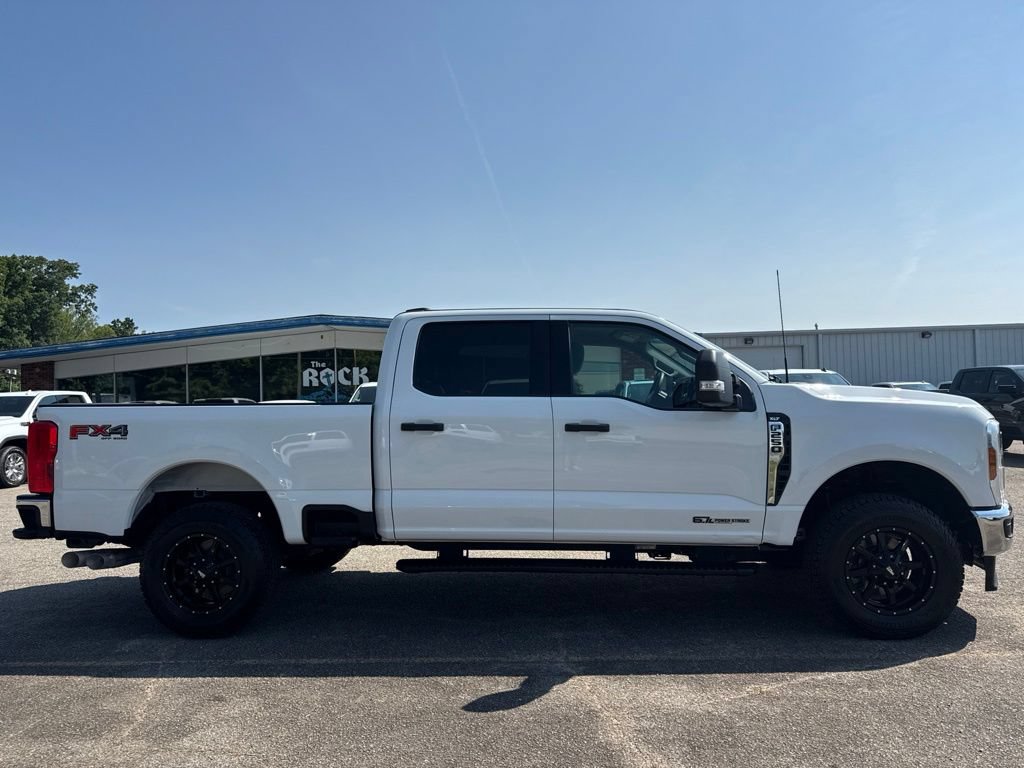 Used 2025 Ford F250 XLT w/ FX4 Off-Road Package AWD/4WD image 6