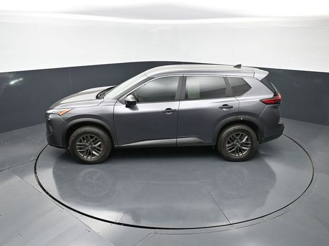 Used 2025 Nissan Rogue S FWD image 17