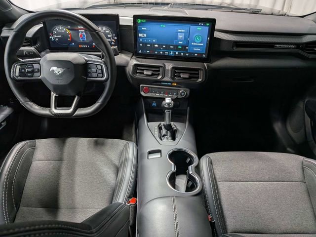 Used 2025 Ford Mustang Coupe RWD image 6