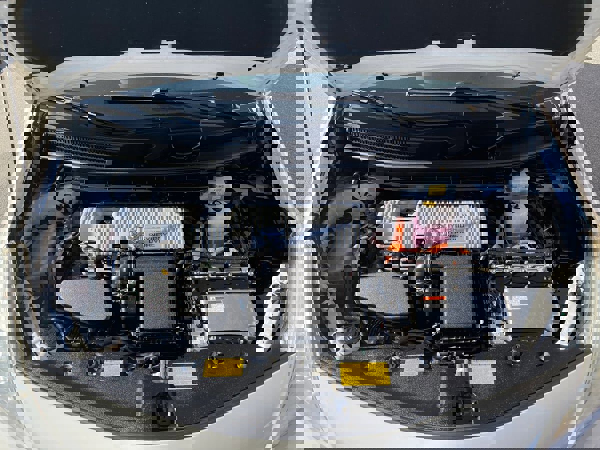 Used 2012 Toyota Prius V Five FWD image 31