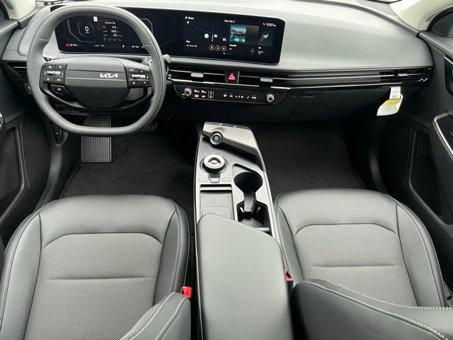 New 2025 Kia EV6 Light w/ Light LR Technology Package RWD image 17