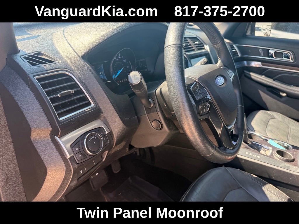 Used 2018 Ford Explorer Limited w/ Equipment Group 301A FWD image 14