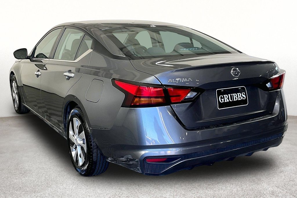 Used 2022 Nissan Altima 2.5 S FWD image 14