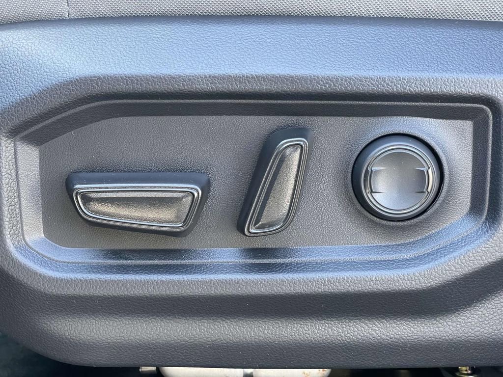 New 2025 Toyota Tundra SR5 image 26