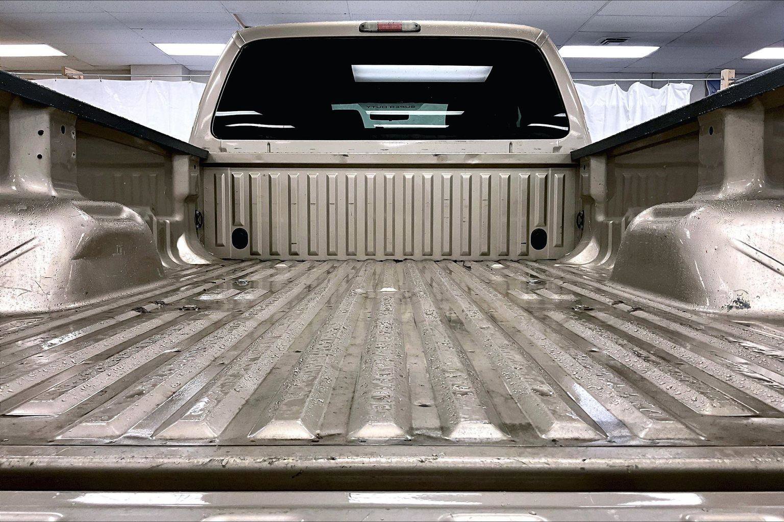 Used 2011 Ford F250 XLT w/ Camper Pkg image 32