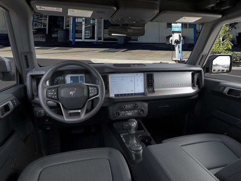 New 2025 Ford Bronco Outer Banks image 9