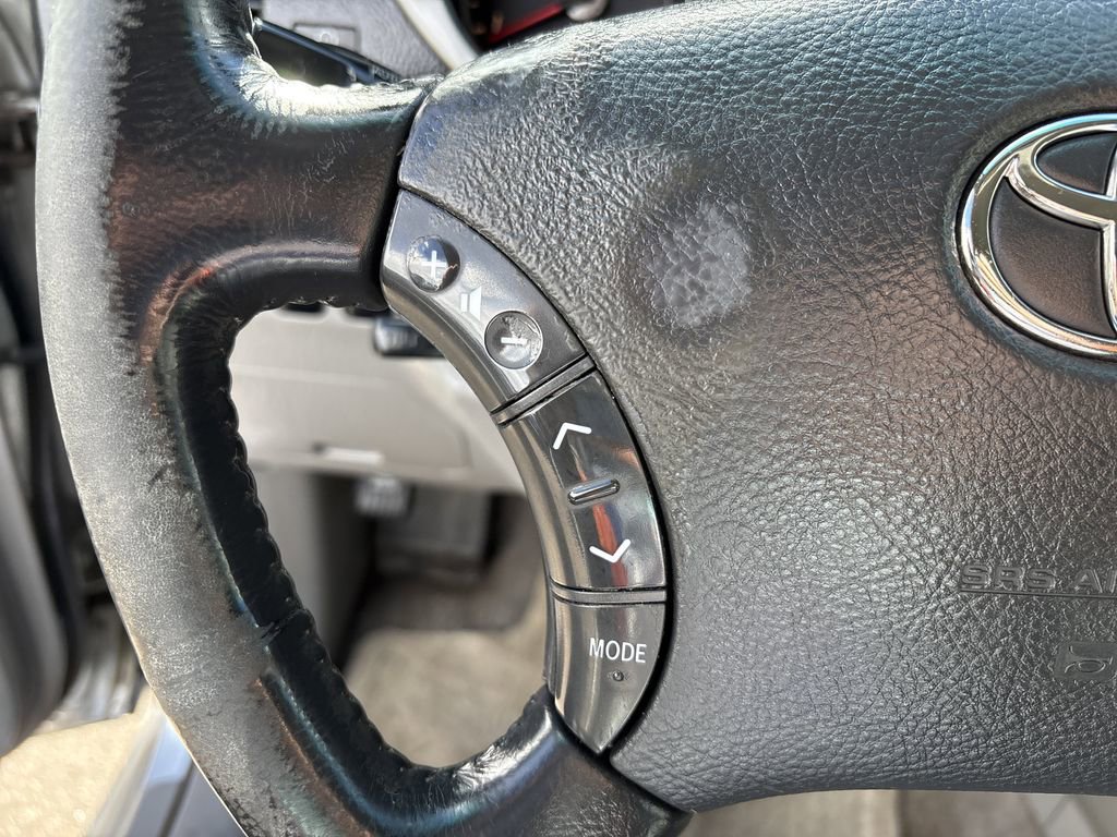 Used 2004 Toyota 4Runner Limited image 13