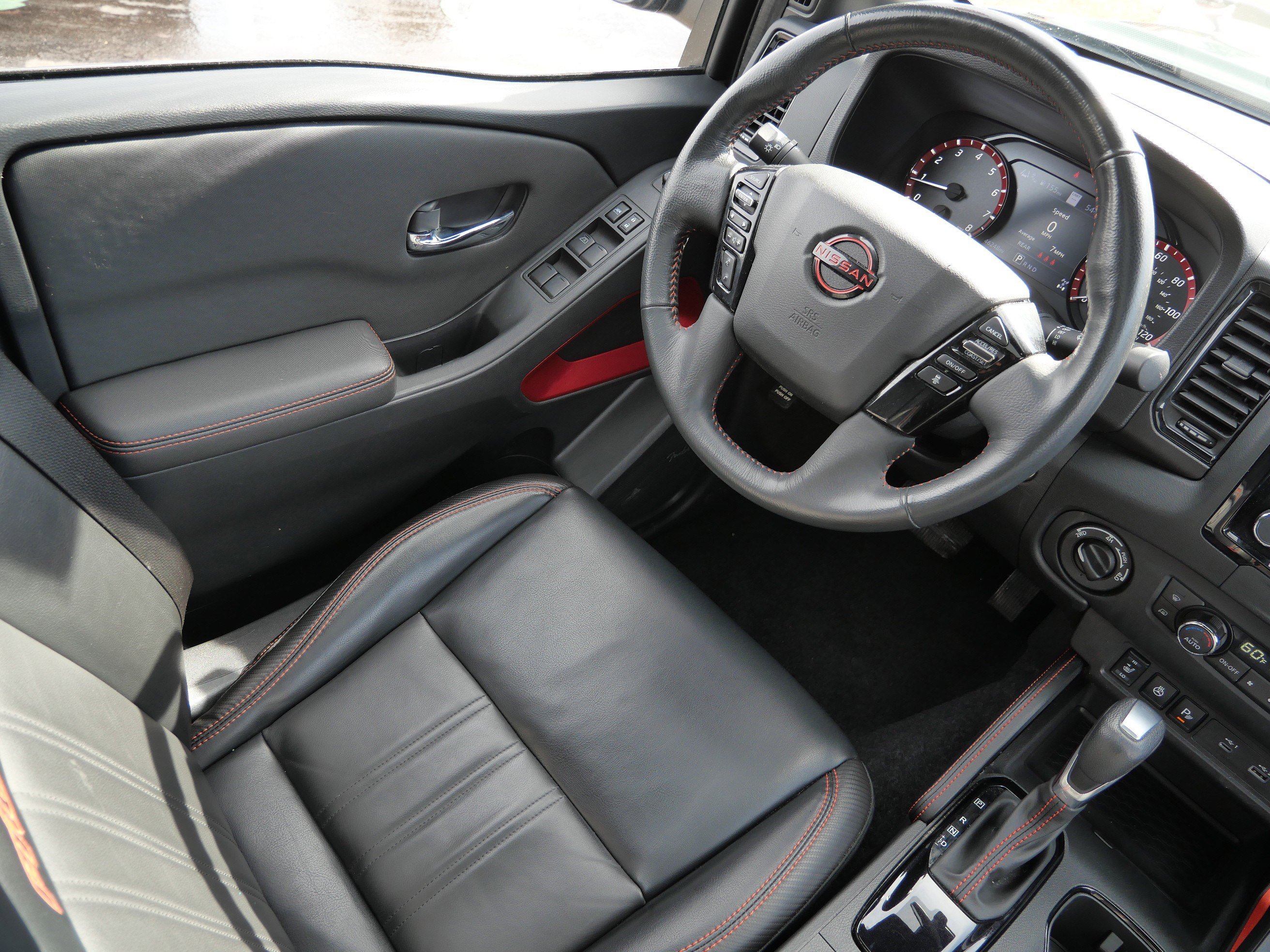 Used 2023 Nissan Frontier PRO-4X w/ Pro-4X Premium Package image 9