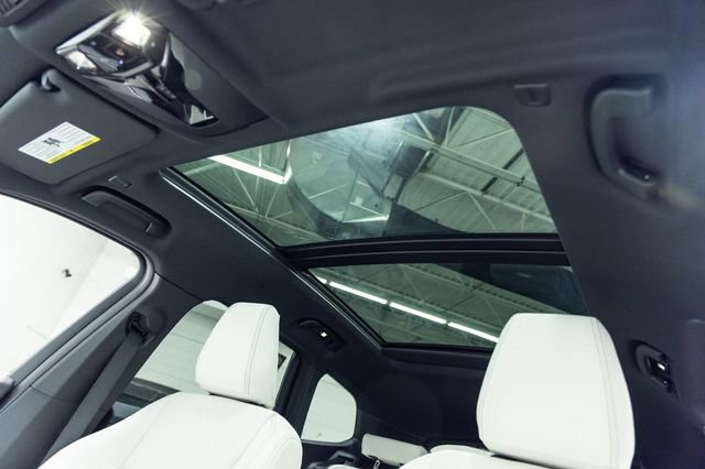 New 2026 BMW X1 xDrive28i AWD/4WD image 16