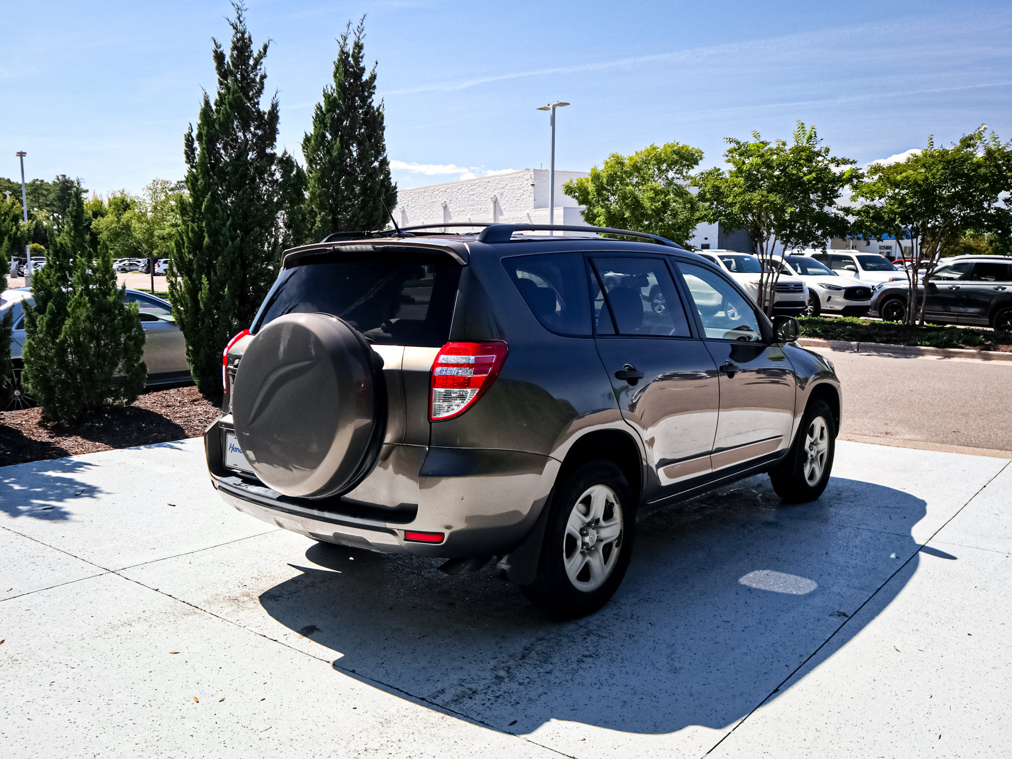 Used 2011 Toyota RAV4 2WD w/ Base L4 Extra Value Pkg image 11