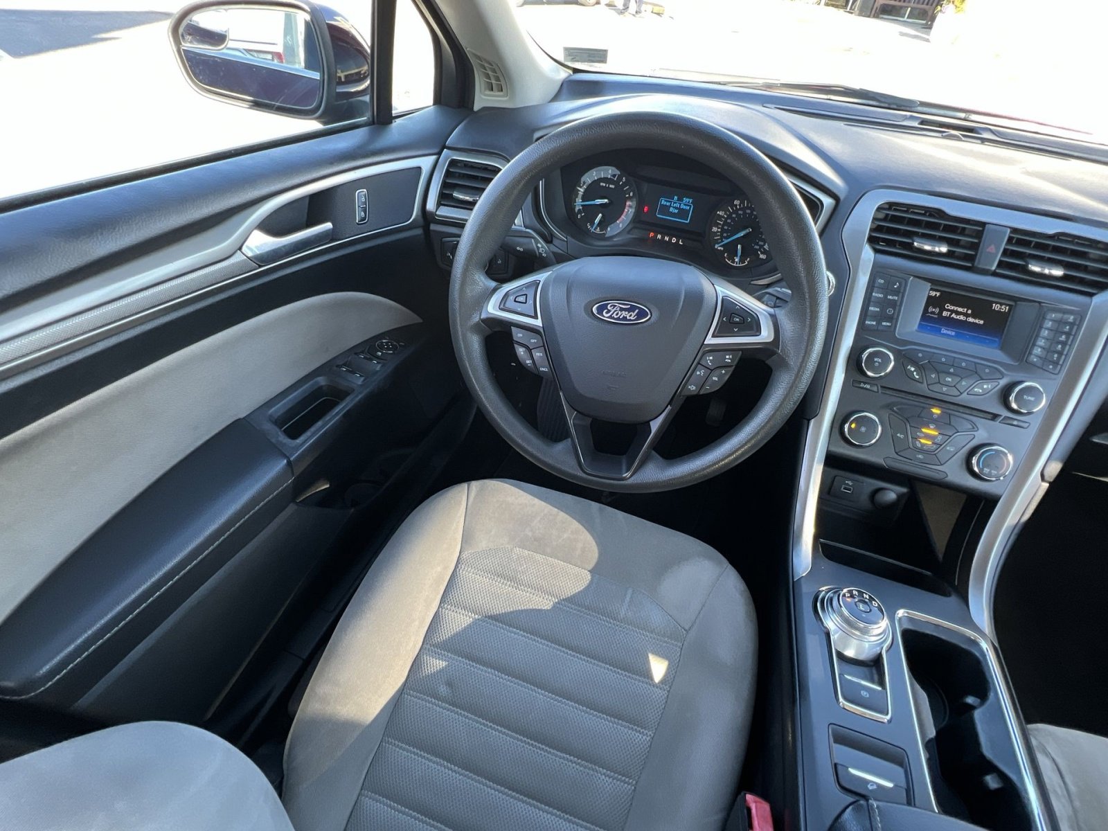 Used 2017 Ford Fusion S image 5