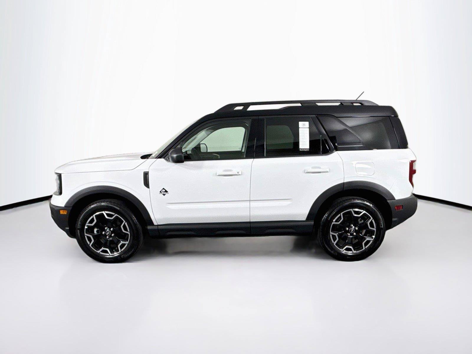 Used 2025 Ford Bronco Sport Outer Banks AWD/4WD image 13