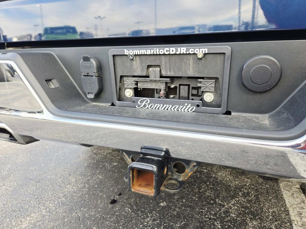 Used 2022 Chevrolet Silverado 1500 LT image 16