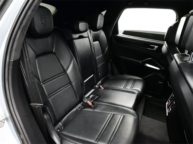 Used 2020 Porsche Cayenne Turbo image 12