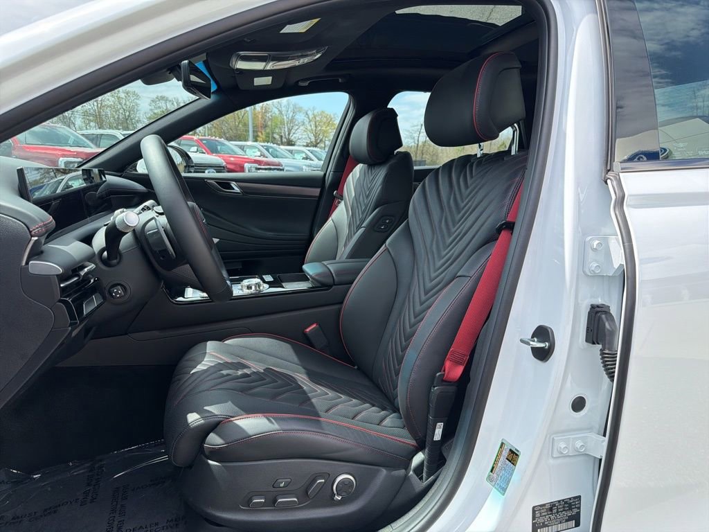 Used 2025 Genesis G80 3.5T Sport image 9