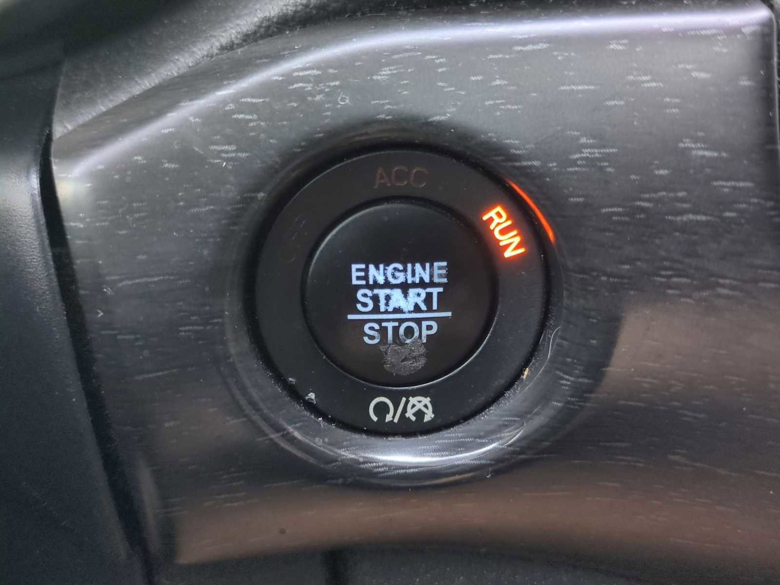 Used 2018 Jeep Grand Cherokee Altitude image 17