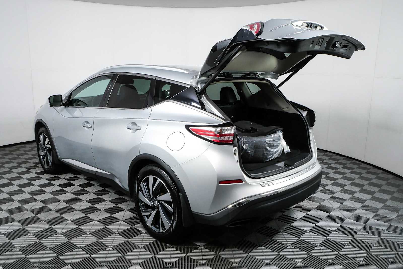 Used 2015 Nissan Murano Platinum w/ Platinum Technology Package AWD/4WD image 33