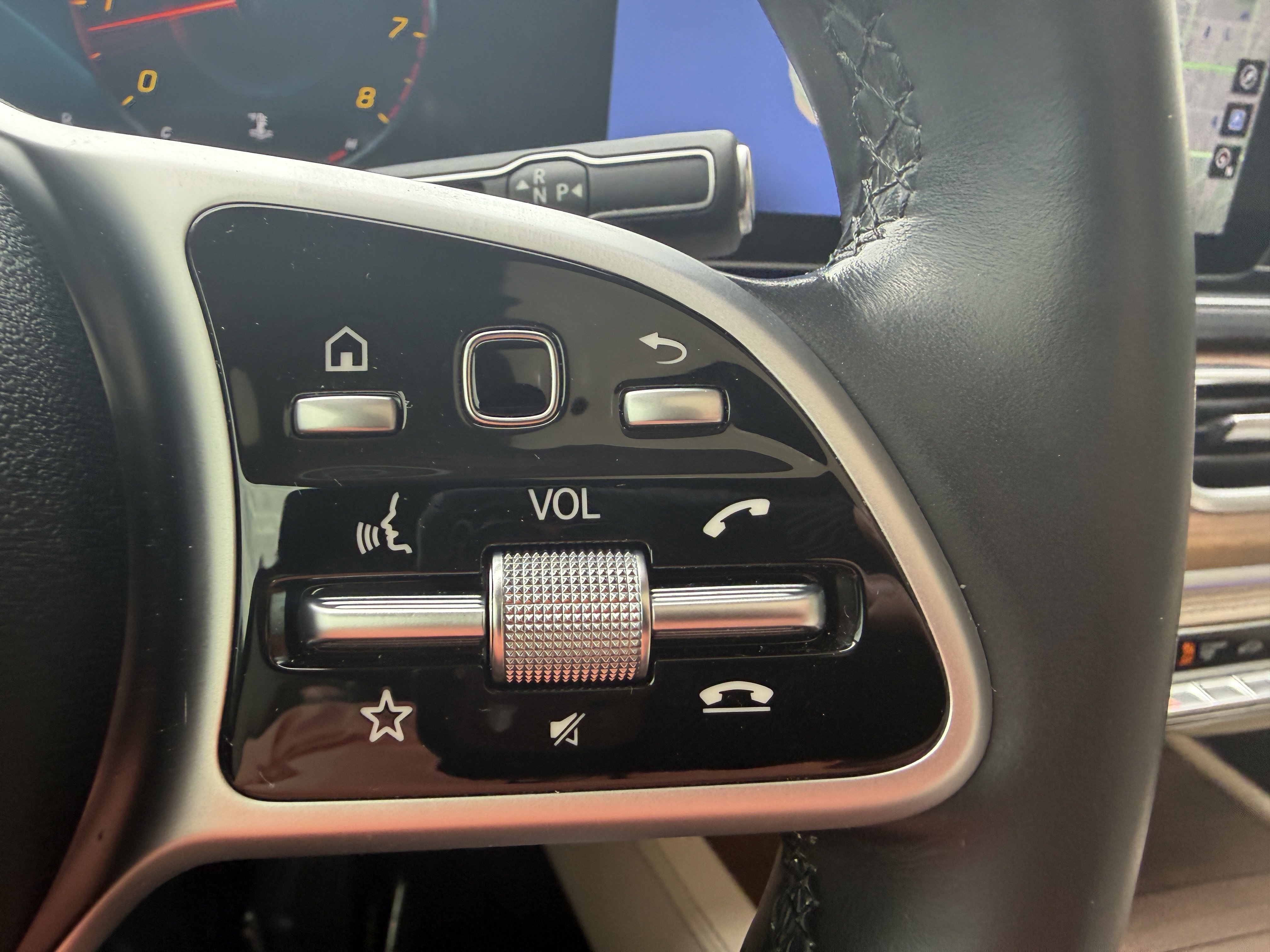 Used 2021 Mercedes-Benz GLE 350 4MATIC image 33