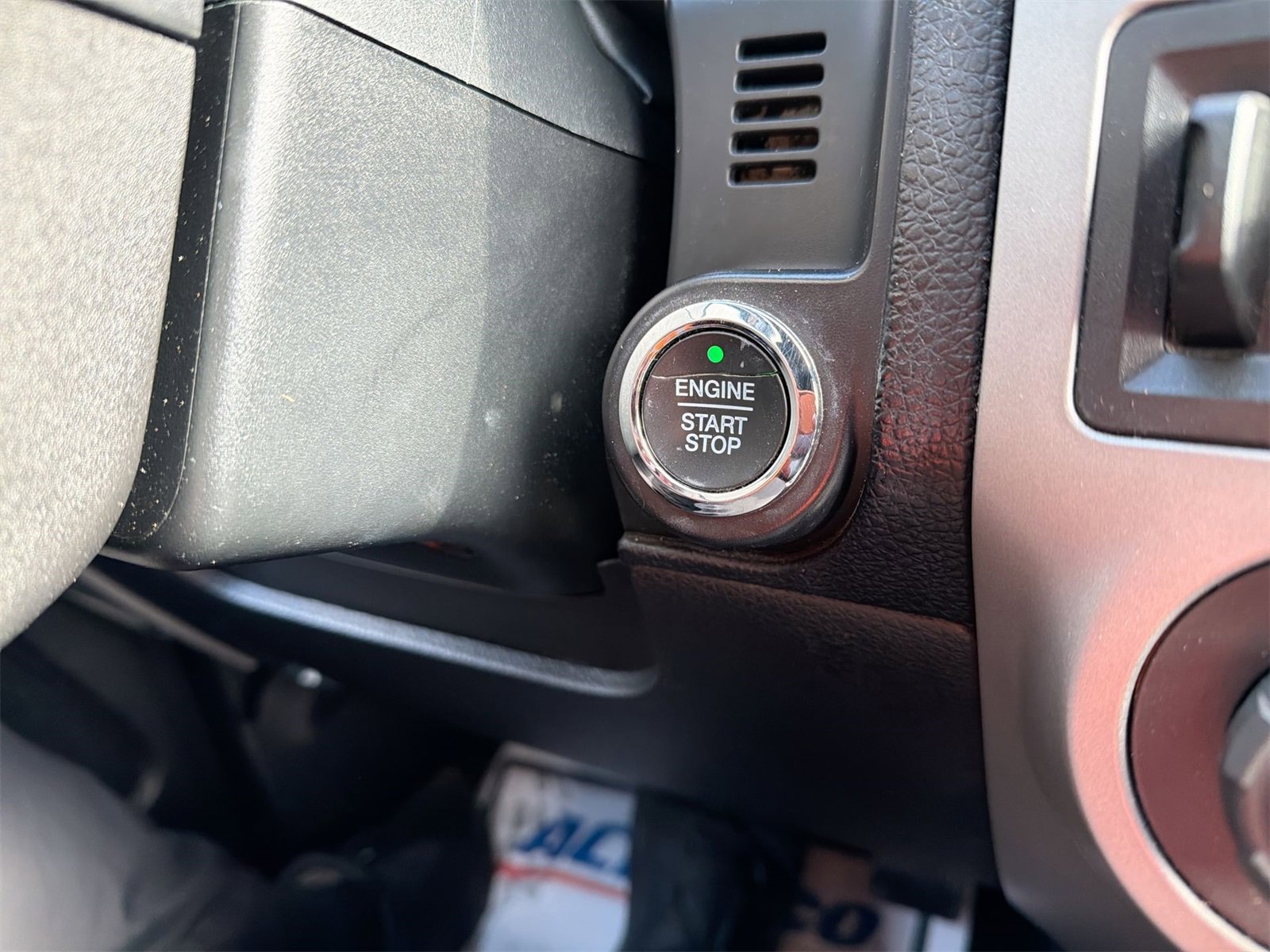 Used 2017 Ford Expedition Limited image 15