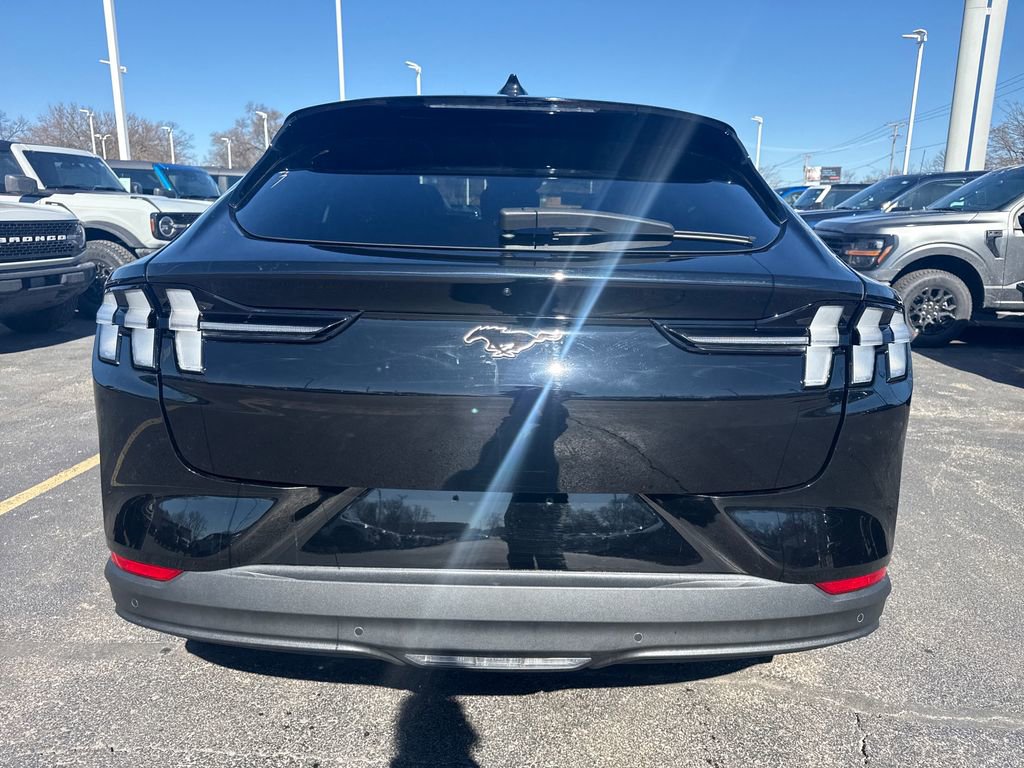 Used 2025 Ford Mustang Mach-E Select w/ Comfort Package Lite image 8