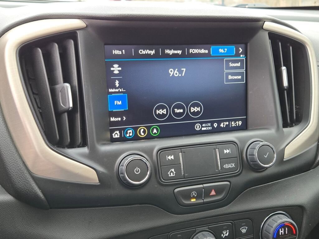 Used 2024 GMC Terrain Denali w/ Denali Premium Package image 32