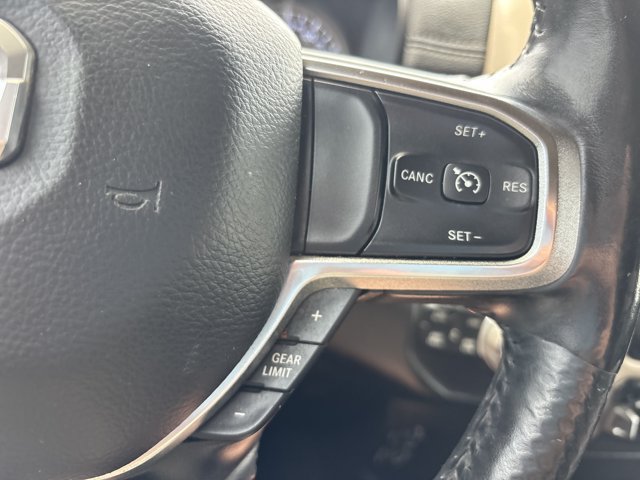 Used 2019 RAM 1500 Laramie AWD/4WD image 27