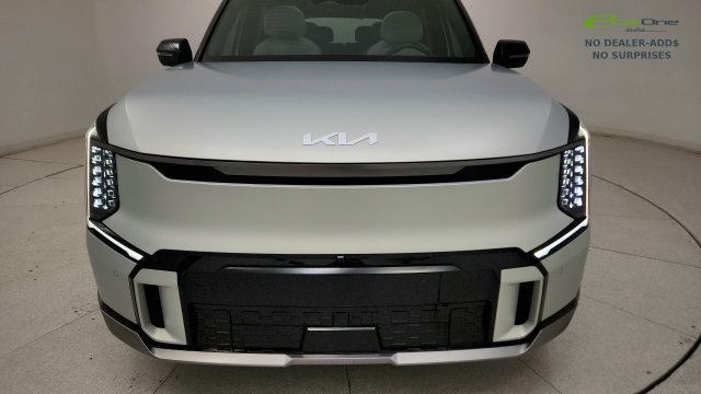 Used 2024 Kia EV9 GT-Line AWD/4WD image 24