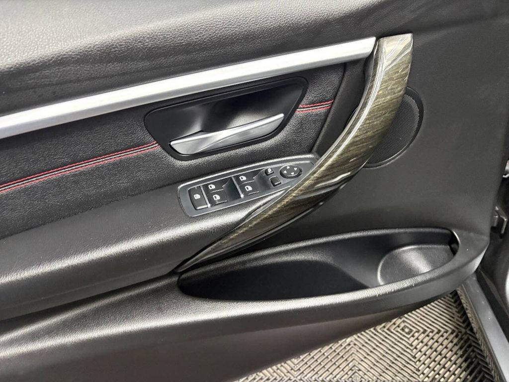 Used 2018 BMW 330i Sedan image 26