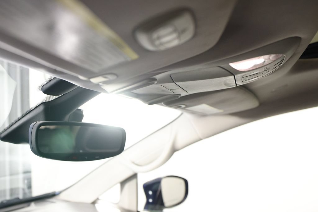 Used 2019 Chrysler Pacifica Touring-L Plus FWD image 34