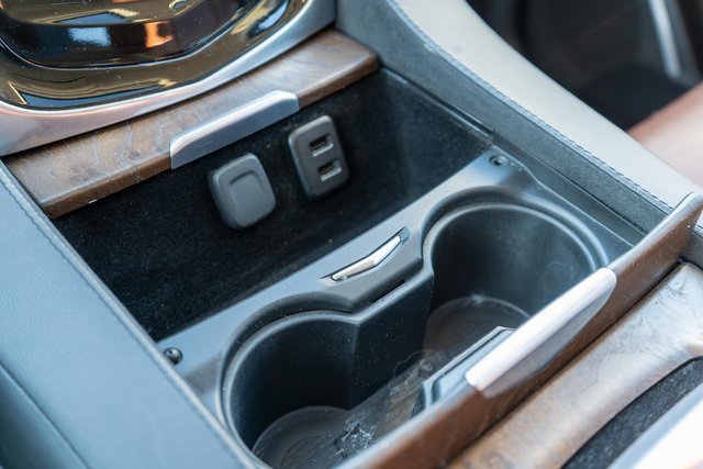 Used 2019 Cadillac Escalade Luxury image 36