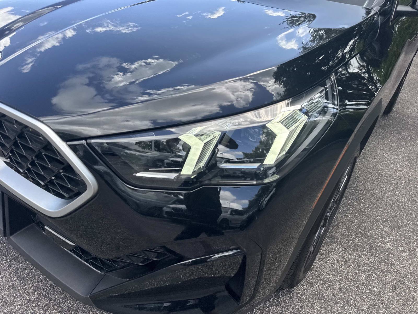 Used 2025 BMW X2 xDrive28i w/ Convenience Package AWD/4WD image 9