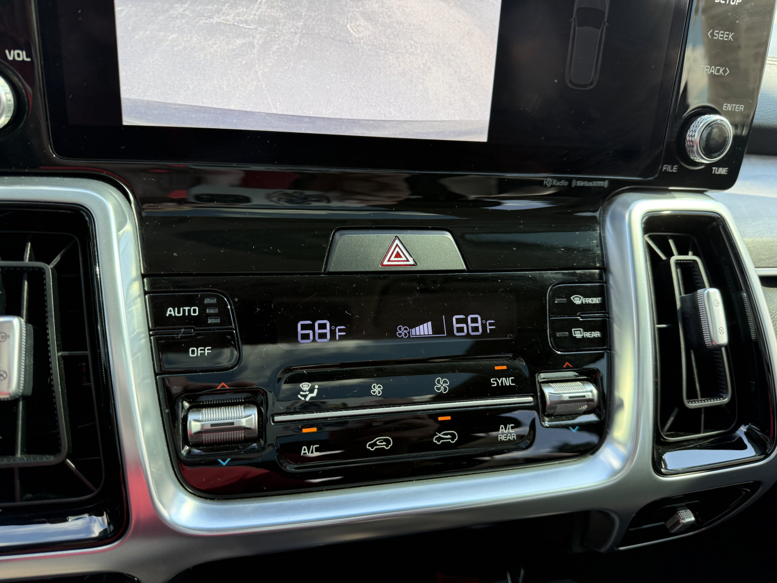 Used 2022 Kia Sorento EX AWD/4WD image 30