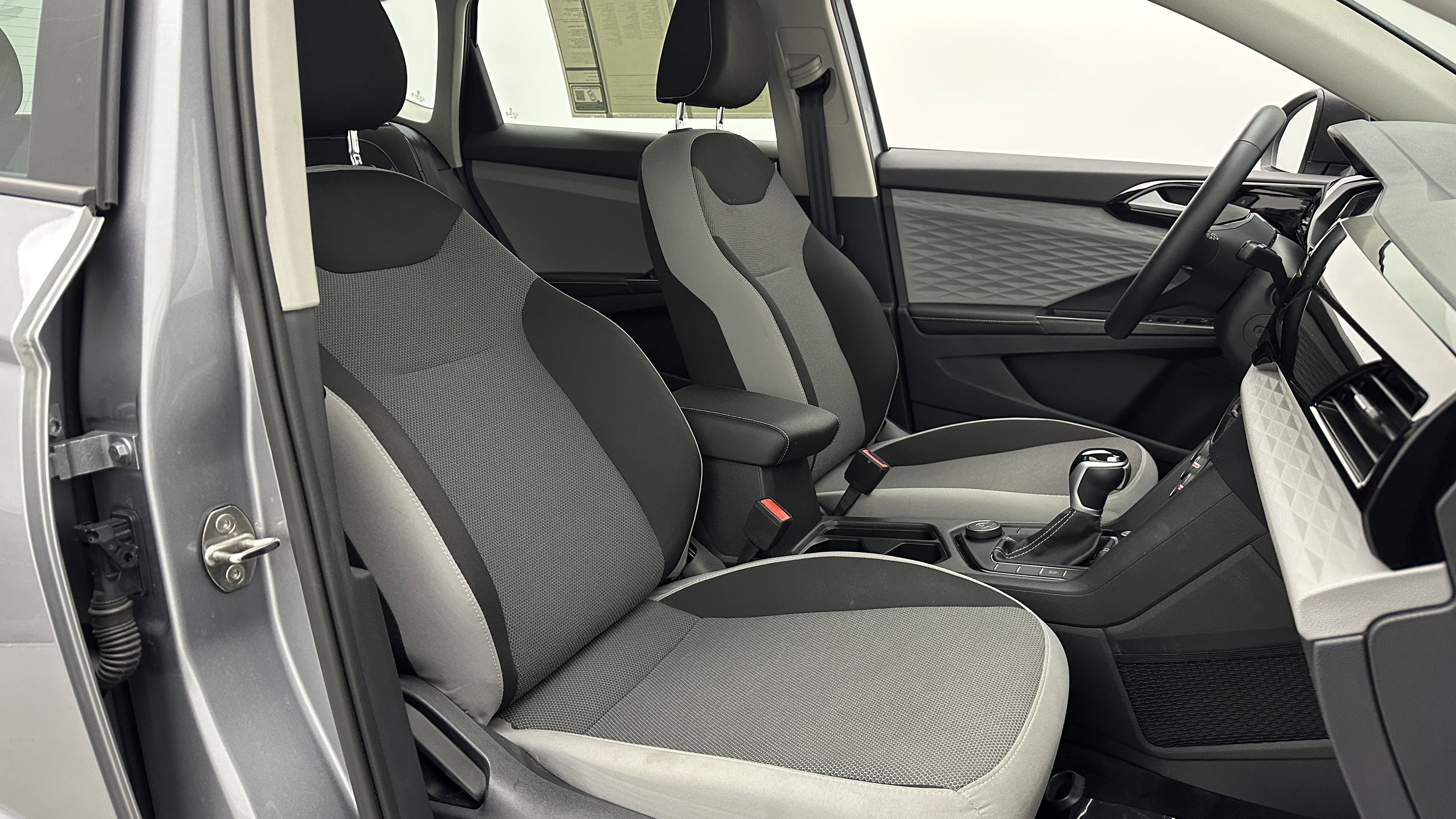 Used 2024 Volkswagen Taos S image 34