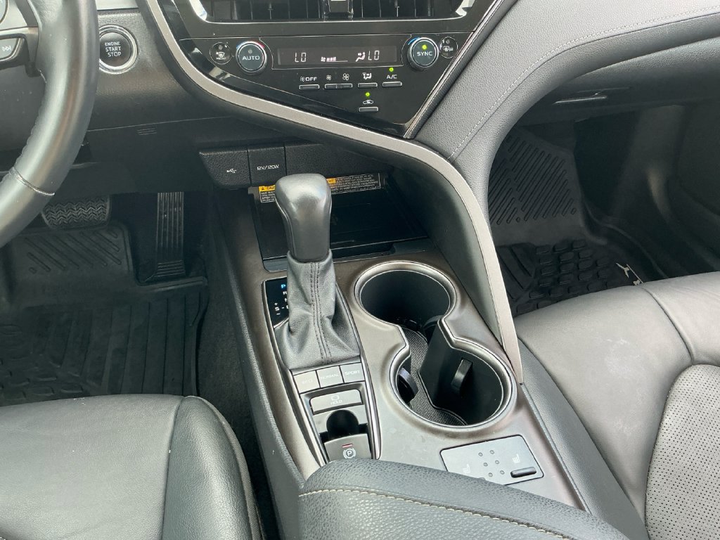 Used 2021 Toyota Camry XSE FWD image 12