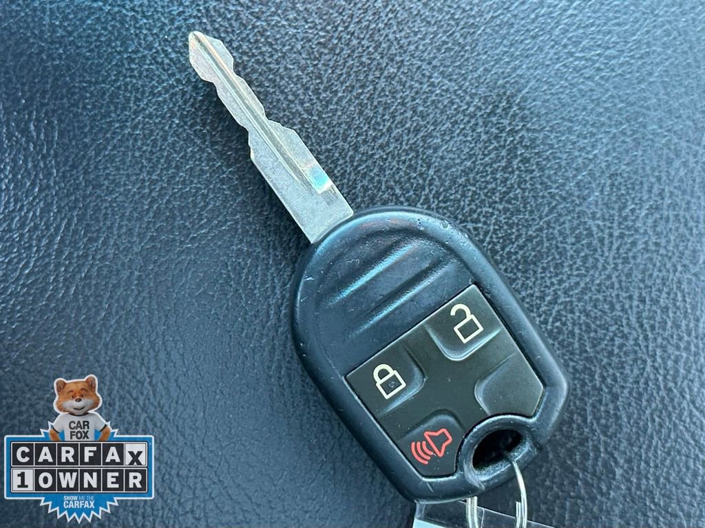 Used 2015 Ford Explorer XLT w/ Equipment Group 202A image 27