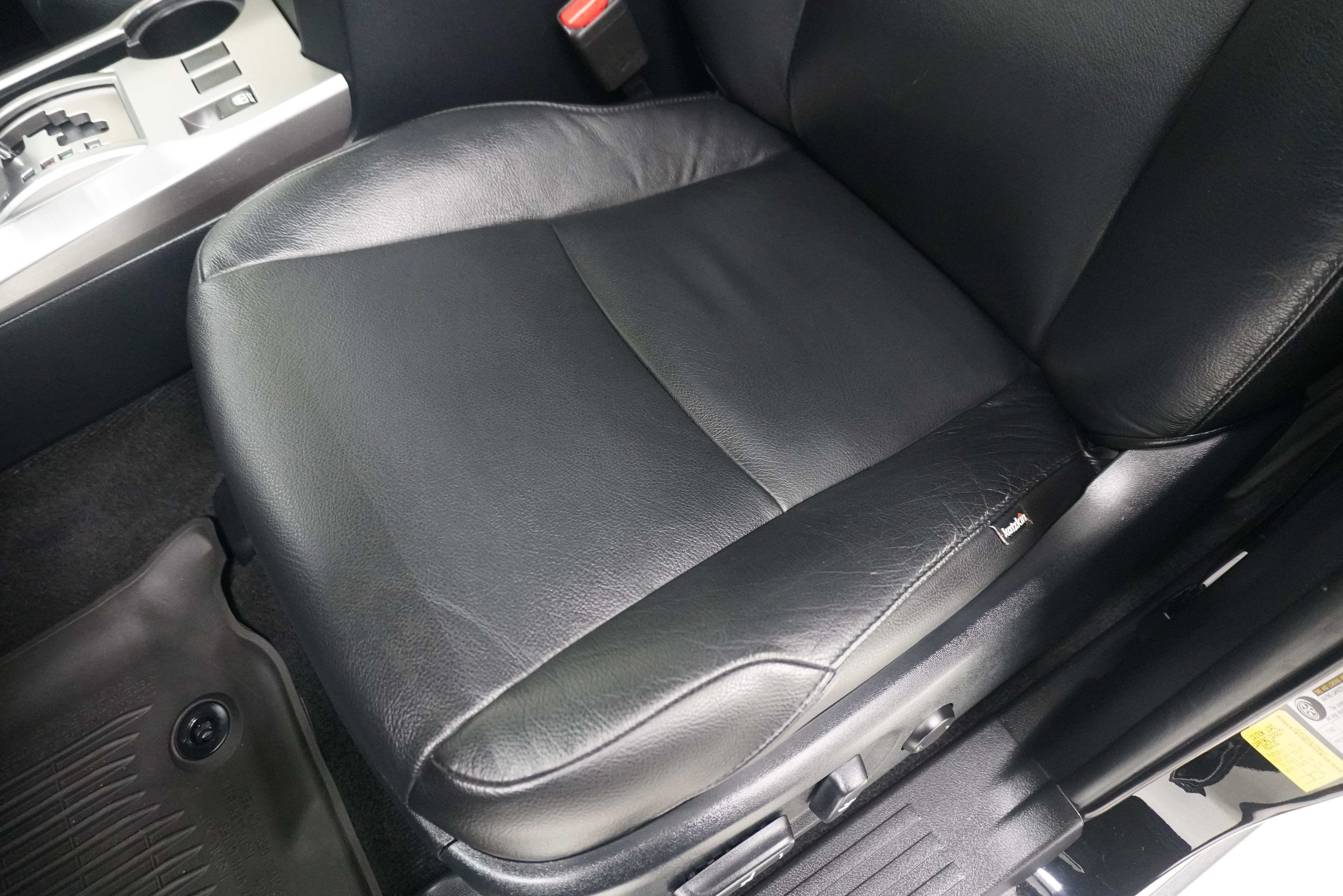 Used 2024 Toyota 4Runner SR5 AWD/4WD image 10