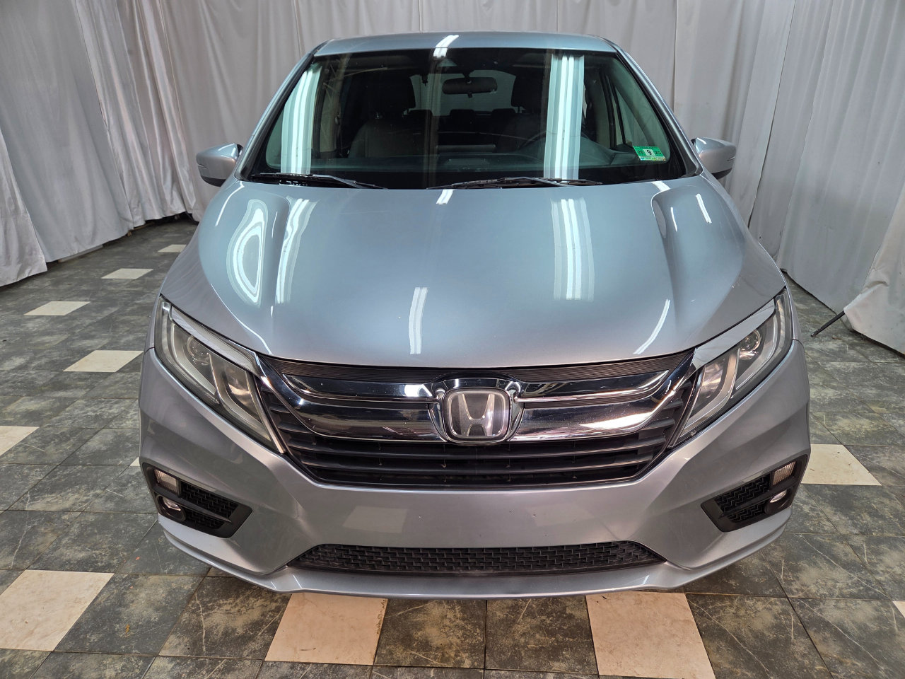 Used 2018 Honda Odyssey EX image 3