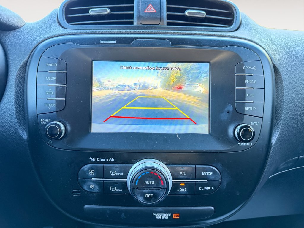 Used 2018 Kia Soul + FWD image 8