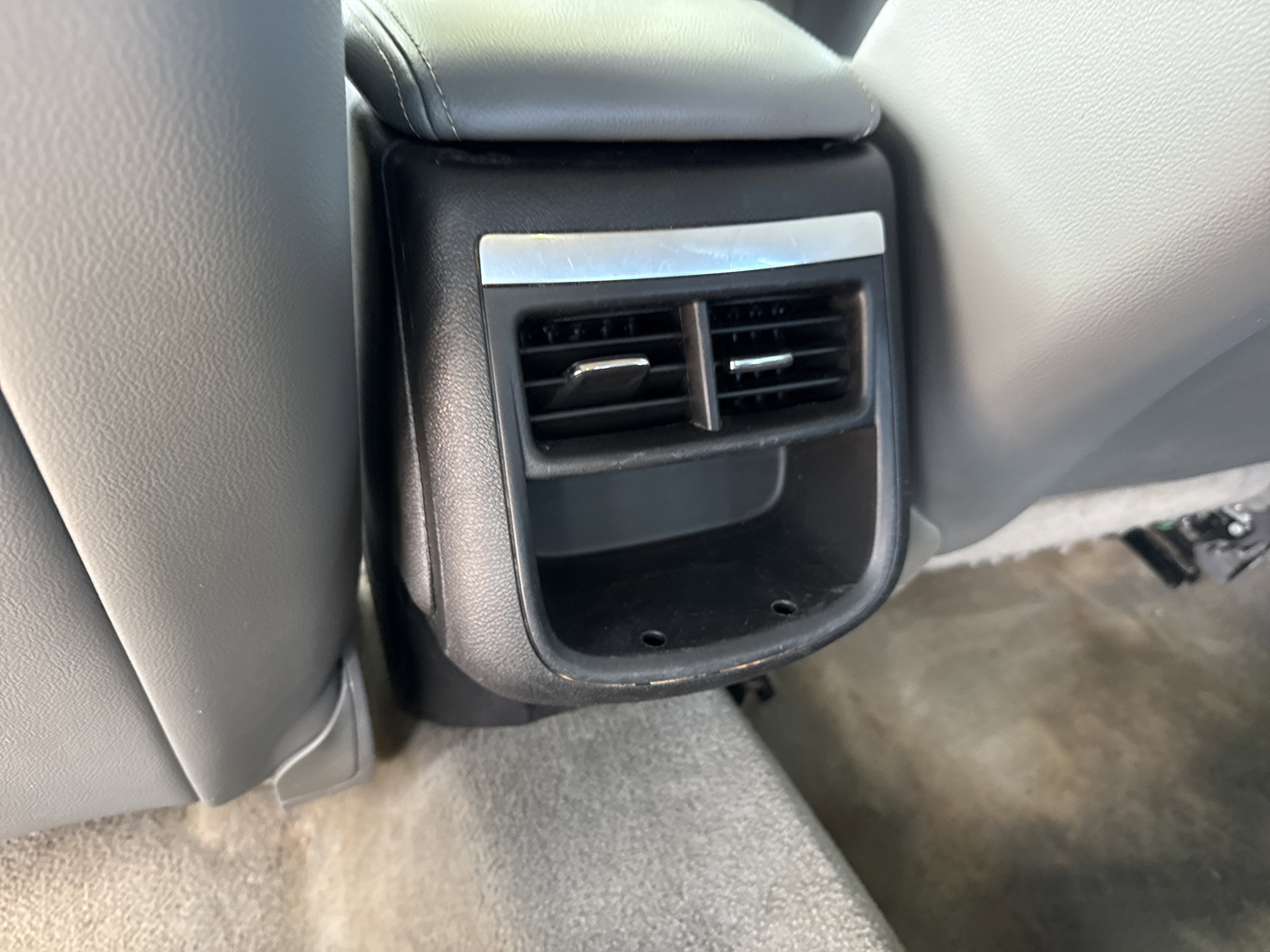 Used 2017 Chevrolet Impala LT image 11