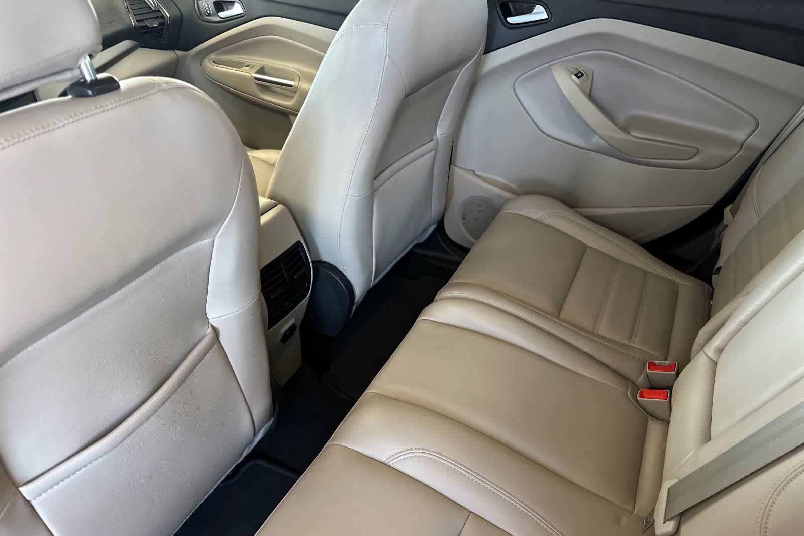 Used 2018 Ford Escape SEL AWD/4WD image 4