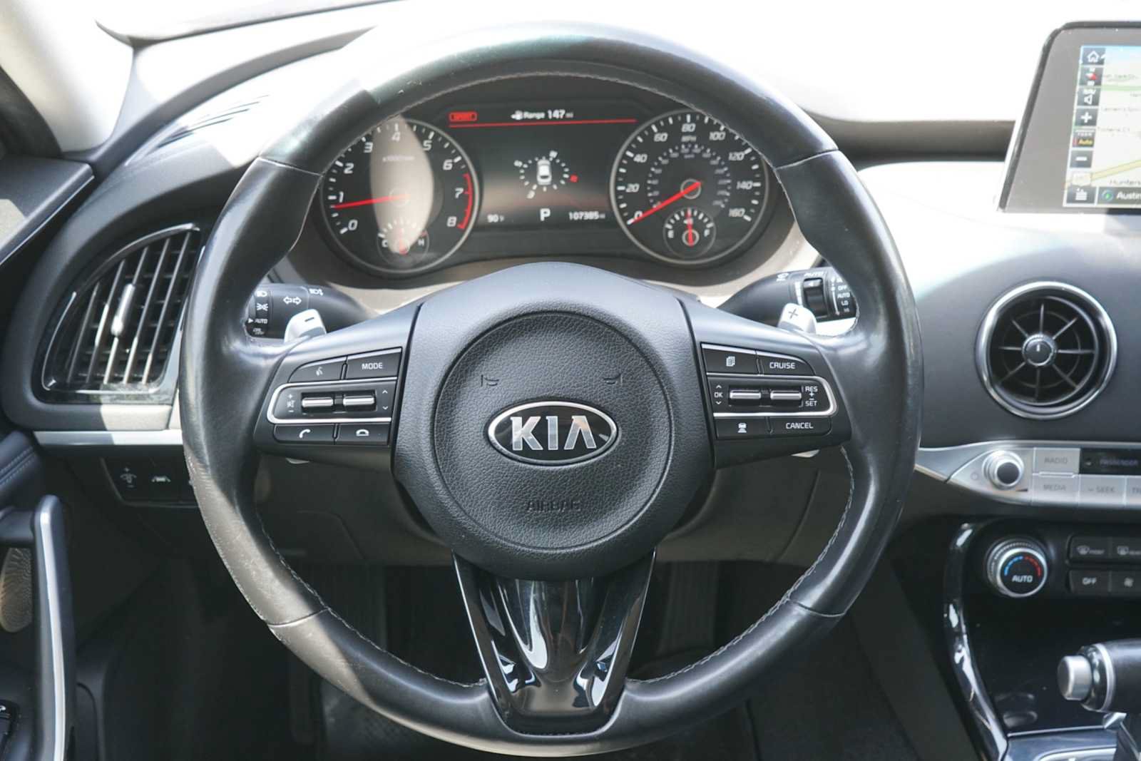 Used 2018 Kia Stinger Premium RWD image 22