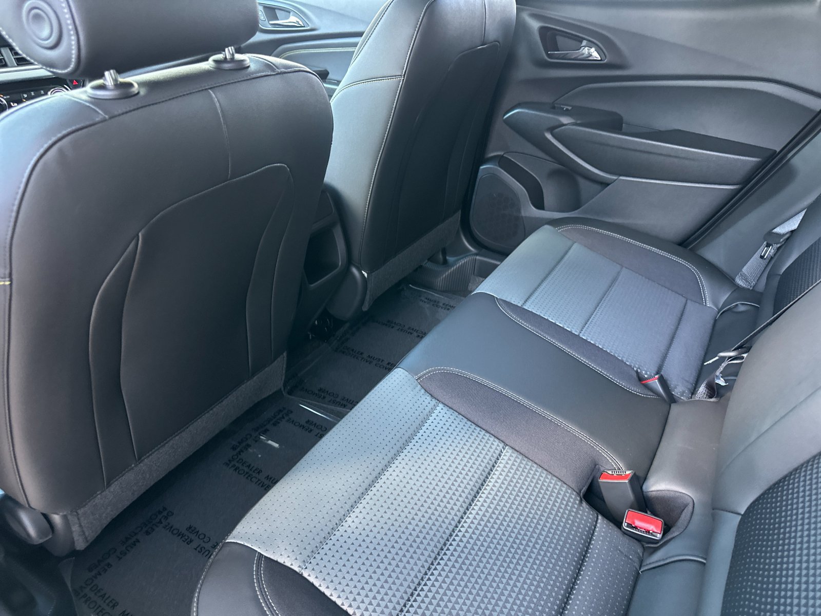 New 2026 Chevrolet Trax LT w/ LT Convenience Package FWD image 12