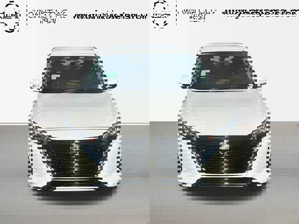 New 2025 Nissan Sentra SV image 2