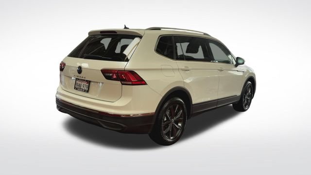 Certified 2023 Volkswagen Tiguan SE w/ Panoramic Sunroof Package FWD image 9