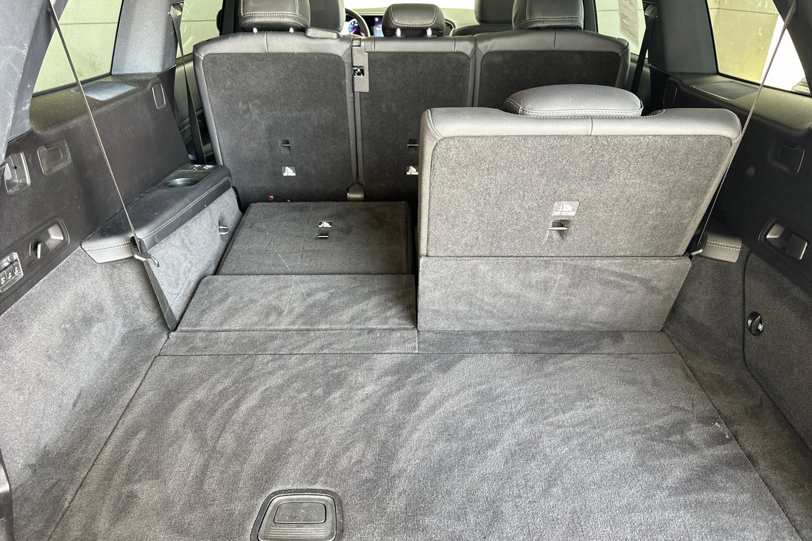 Used 2024 Mercedes-Benz GLS 450 4MATIC image 16