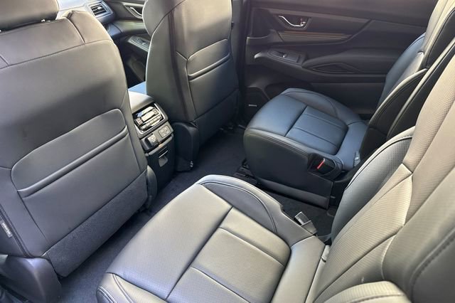 New 2025 Subaru Ascent Bronze Edition w/ Onyx Package image 9